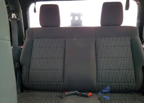 2012 Jeep Wrangler Sahara z USA, uszkodzony, nr VIN 1C4AJWBG6CL243023